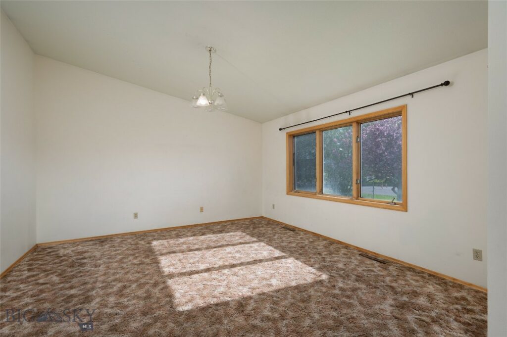 607 N Hoffman Street, Belgrade MT 59714