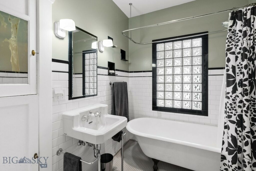 607 S 7Th Avenue, Bozeman MT 59715