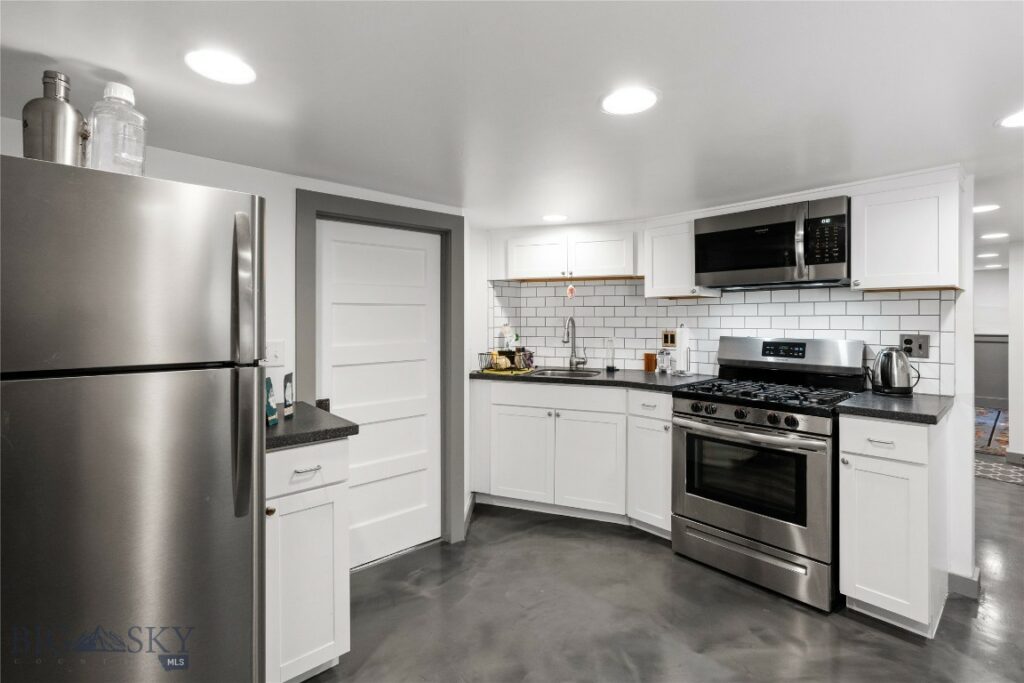 607 S 7Th Avenue, Bozeman MT 59715