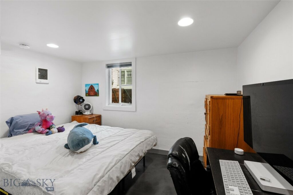 607 S 7Th Avenue, Bozeman MT 59715