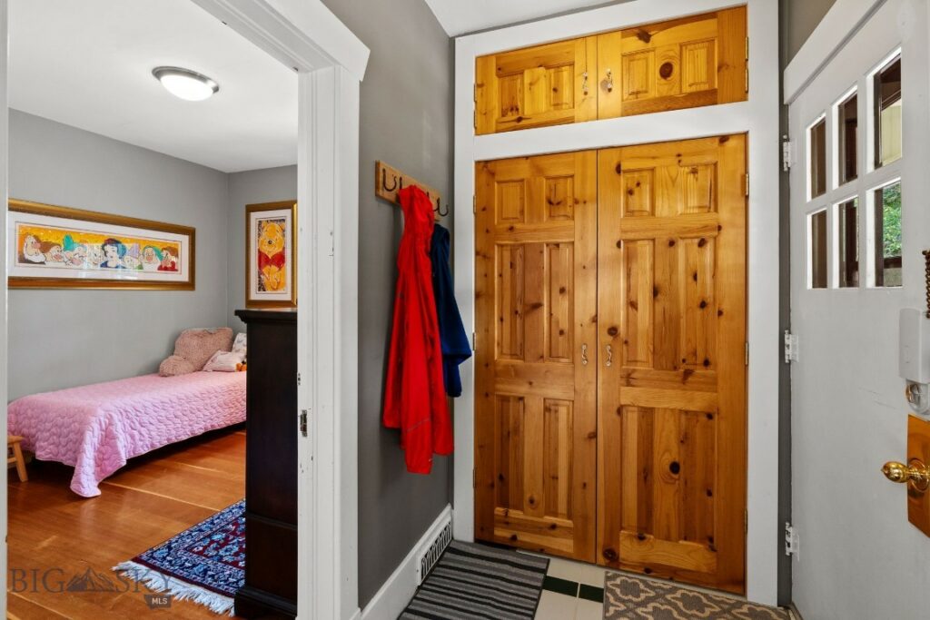 607 S 7Th Avenue, Bozeman MT 59715