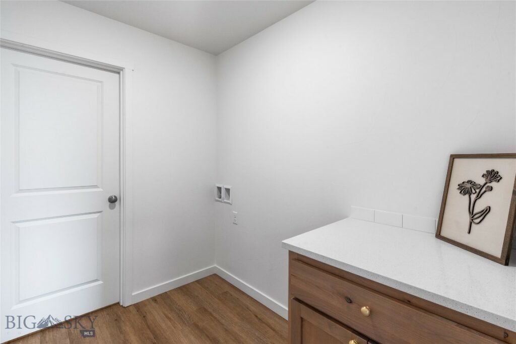608 Mira Way, Belgrade MT 59714