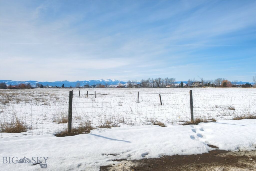 608 Spaniel Lane, Belgrade MT 59714