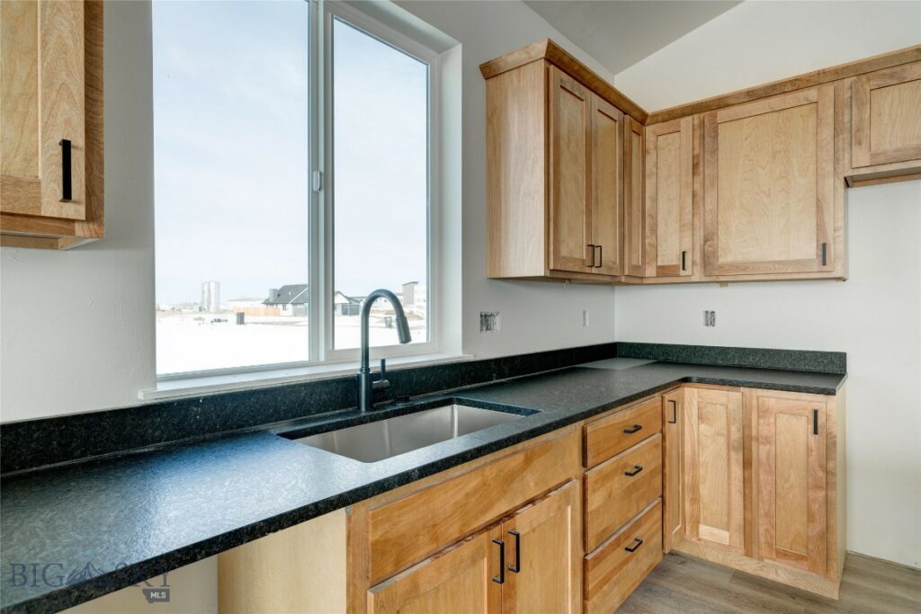 608 Spaniel Lane, Belgrade MT 59714