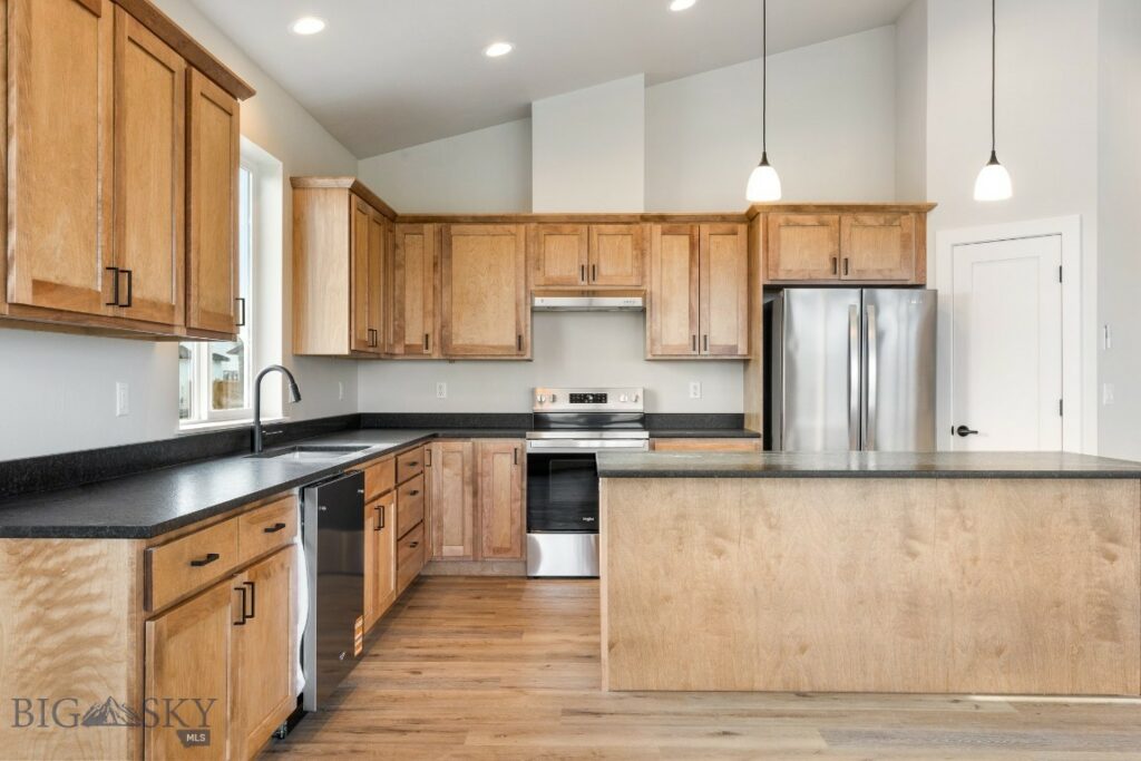 608 Spaniel Lane, Belgrade MT 59714