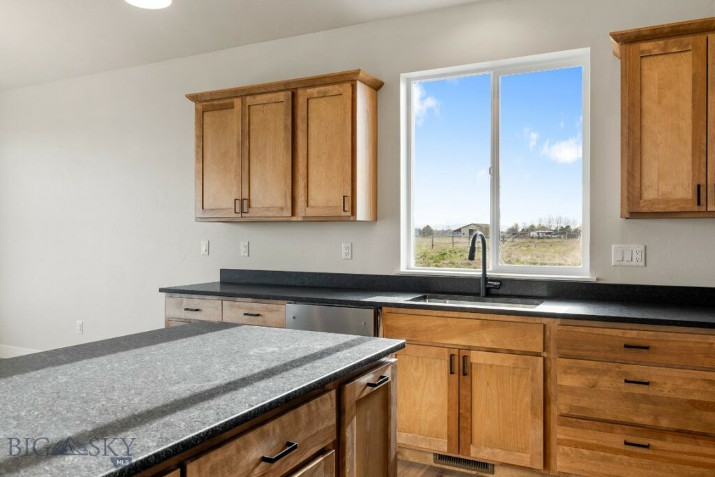 608 Spaniel Lane, Belgrade MT 59714