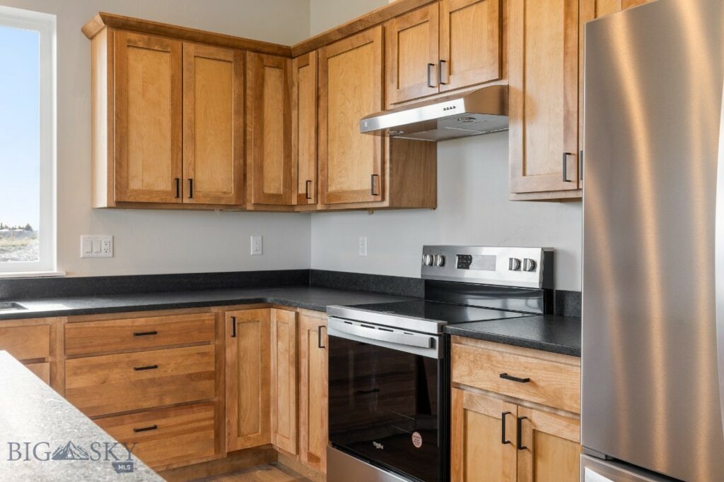 608 Spaniel Lane, Belgrade MT 59714