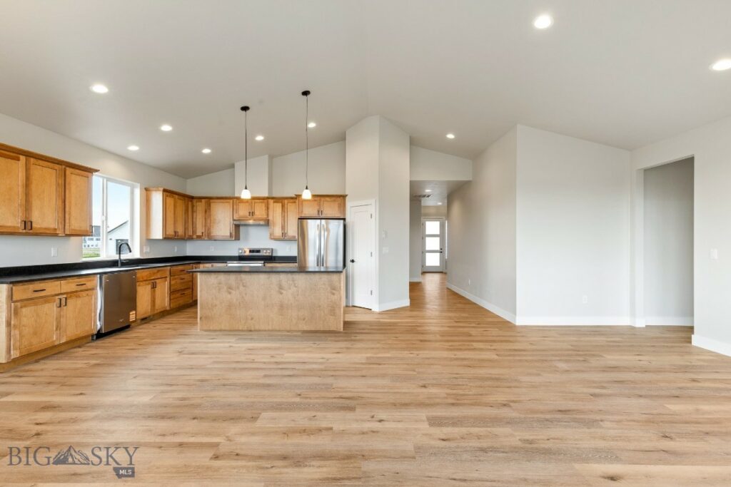 608 Spaniel Lane, Belgrade MT 59714