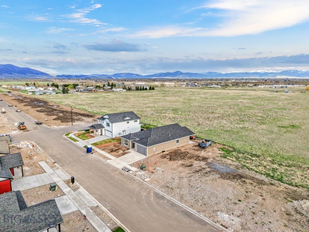 608 Spaniel Lane, Belgrade MT 59714