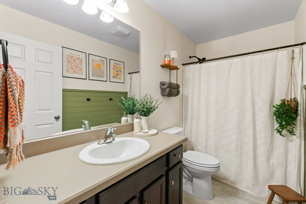 609 Pierre Street, Belgrade MT 59714