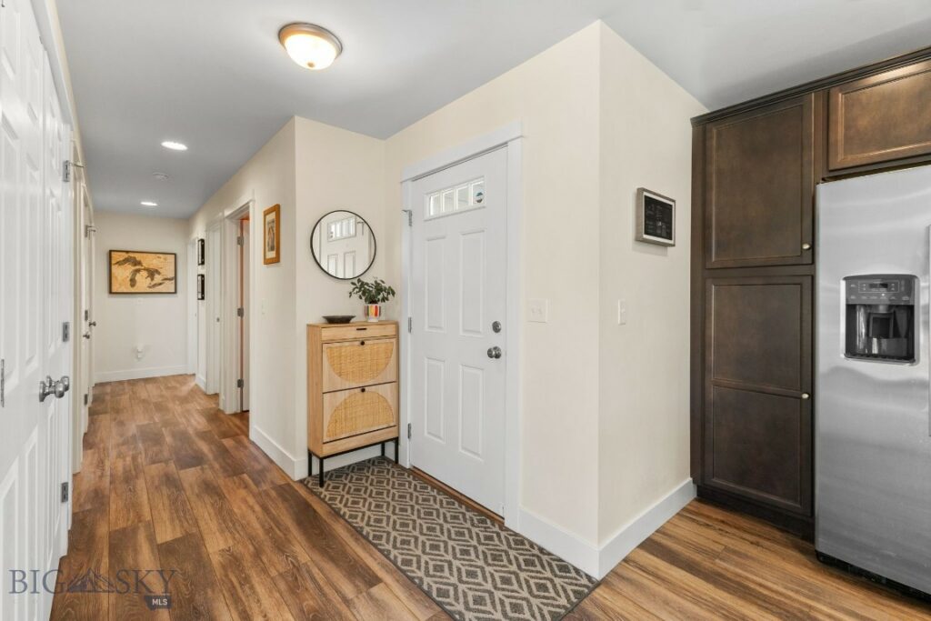 609 Pierre Street, Belgrade MT 59714