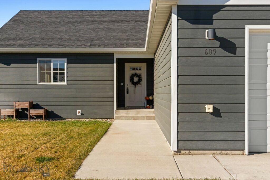 609 Pierre Street, Belgrade MT 59714