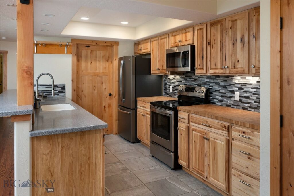 61 Painted Pony Drive, Belgrade MT 59714