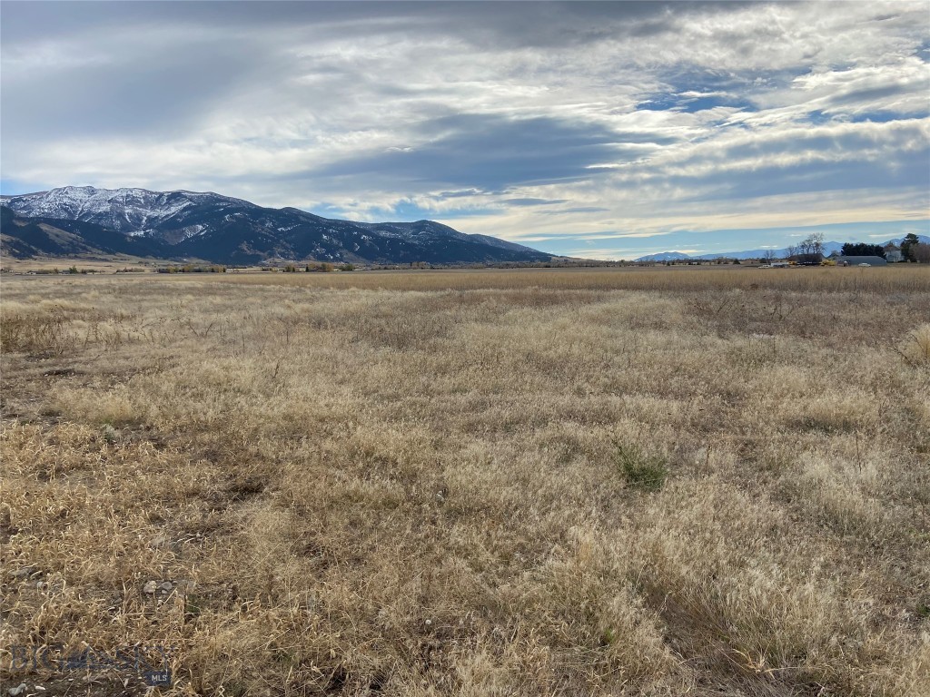 6114 SPRINGHILL Road, Belgrade MT 59714