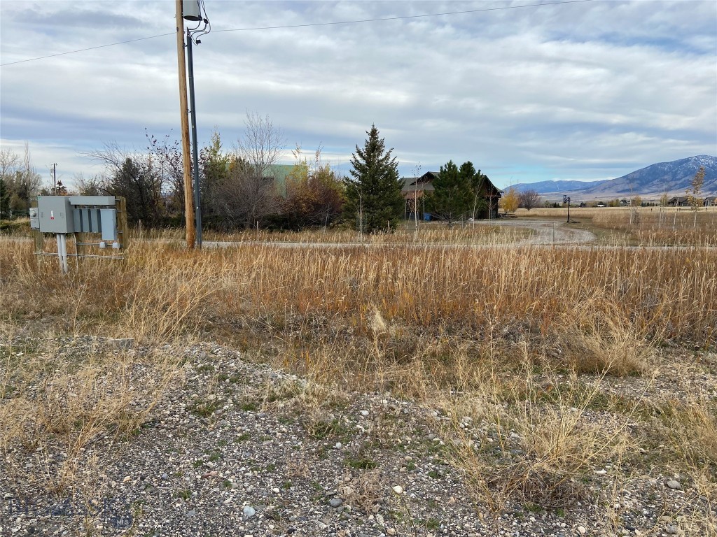 6114 SPRINGHILL Road, Belgrade MT 59714