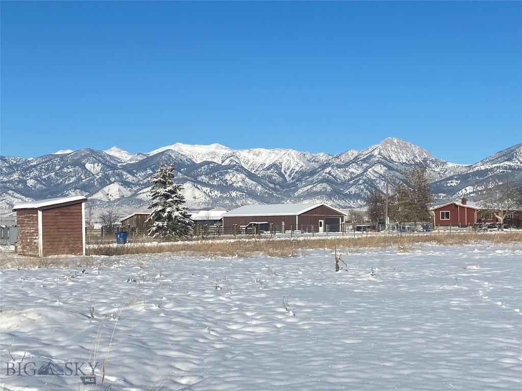 6114 SPRINGHILL Road, Belgrade MT 59714