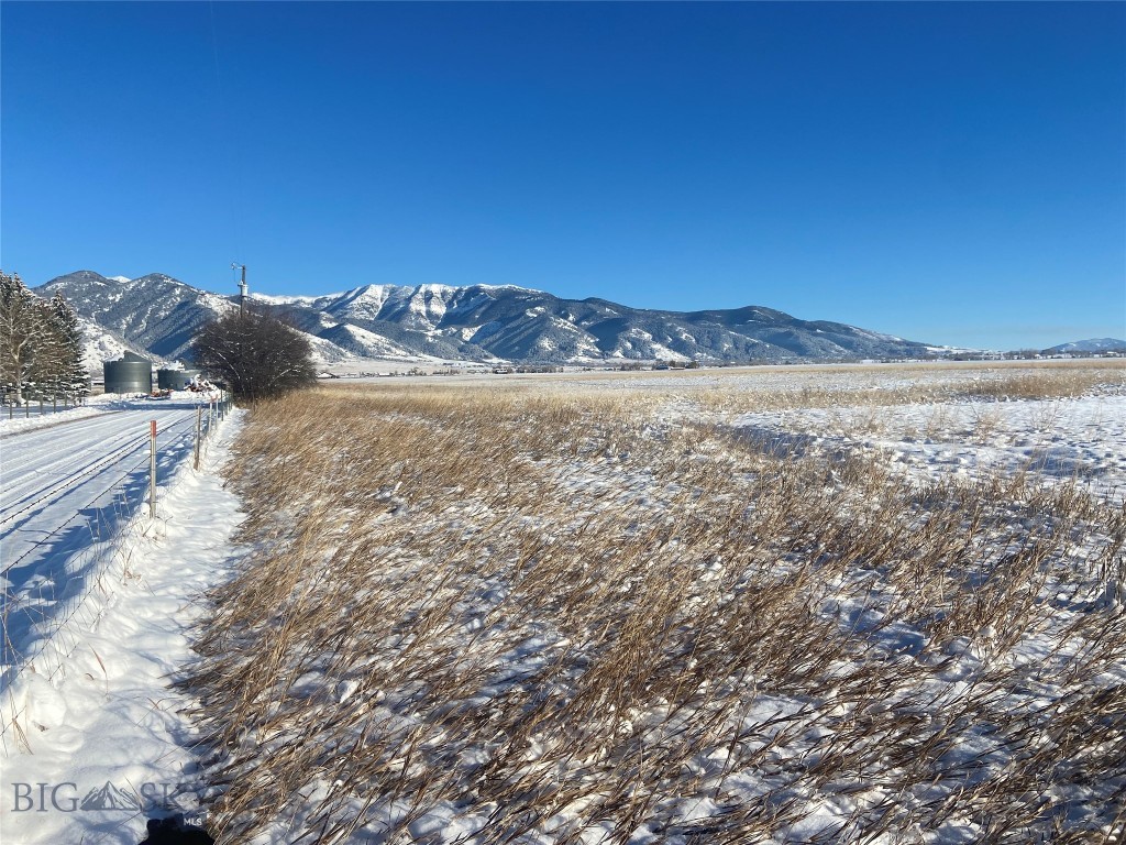 6114 SPRINGHILL Road, Belgrade MT 59714