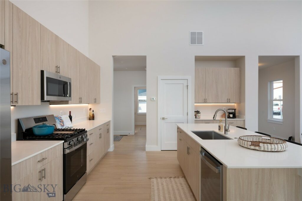 612 Companion Way, Belgrade MT 59714