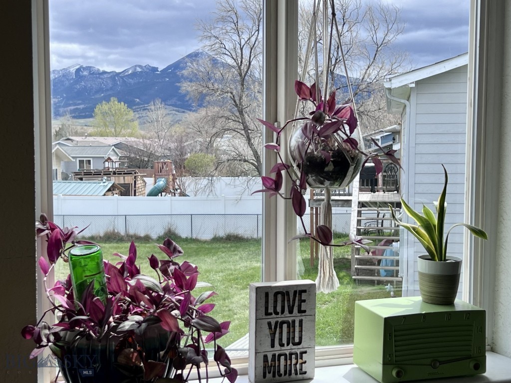 616 Comet, Livingston MT 59047