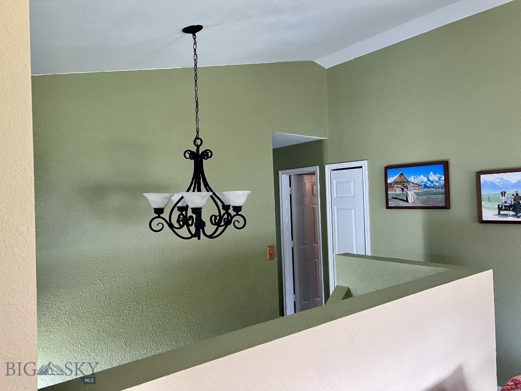 616 Comet, Livingston MT 59047