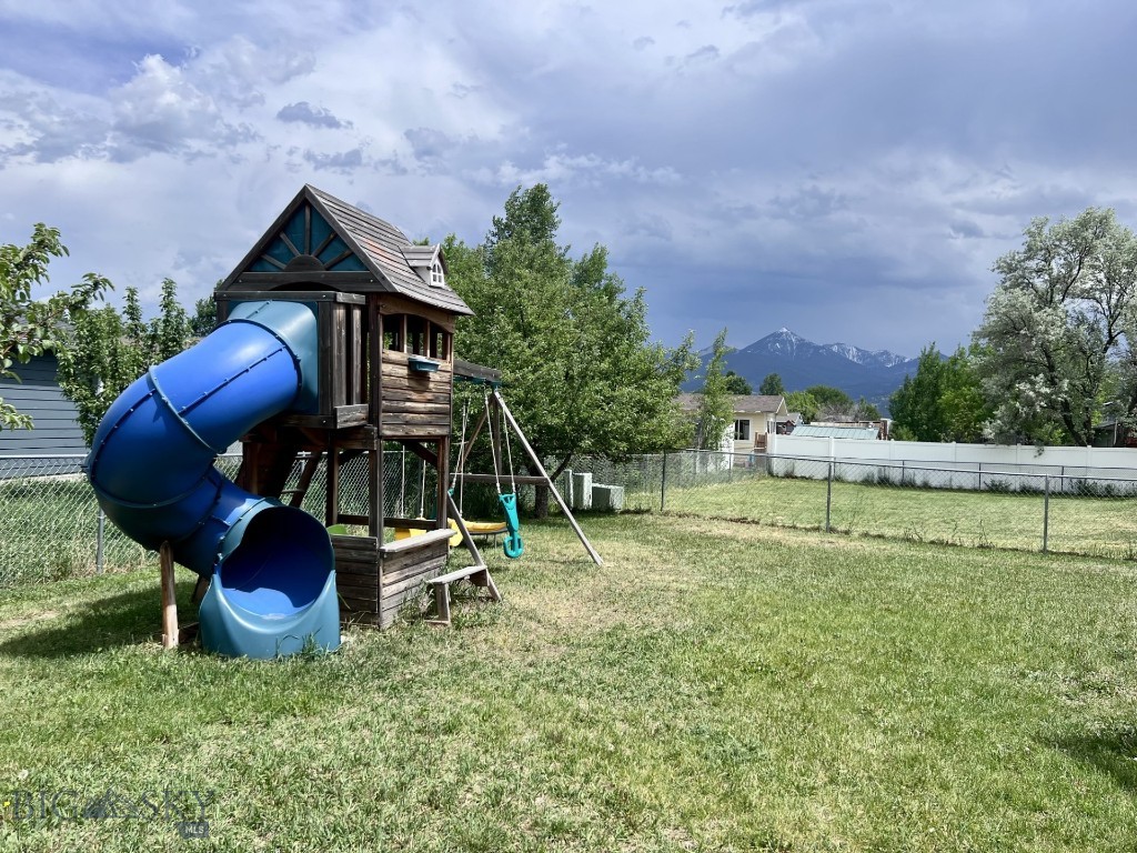 616 Comet, Livingston MT 59047