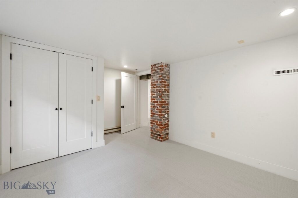 618 S 7th Avenue, Bozeman MT 59715