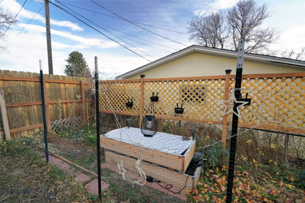 624 N 2nd Street N, Livingston MT 59047