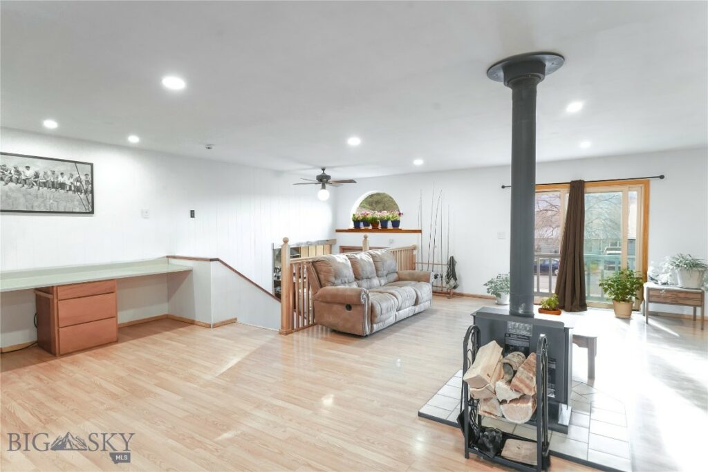 624 N 2nd Street N, Livingston MT 59047