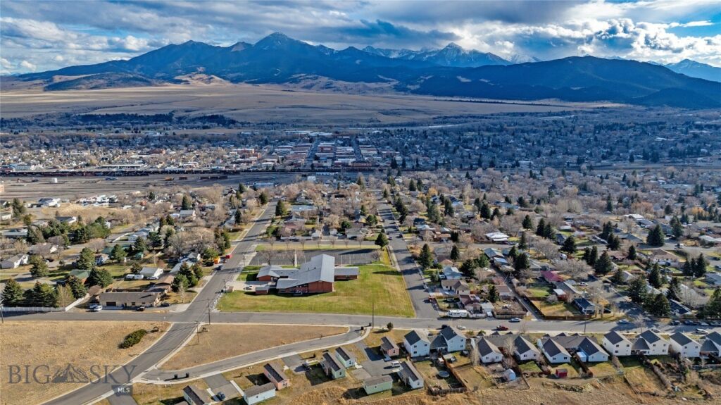 624 N 2nd Street N, Livingston MT 59047