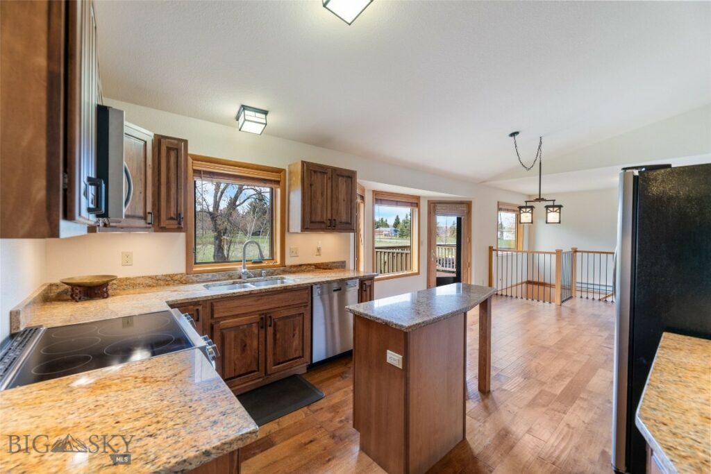 6280 Alamosa Lane, Bozeman MT 59718