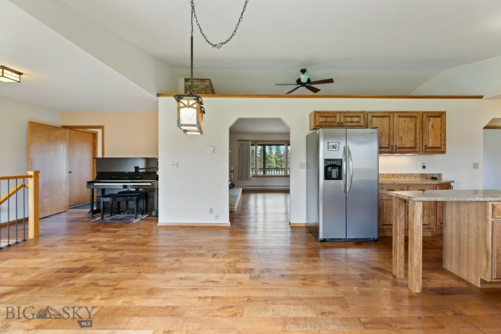 6280 Alamosa Lane, Bozeman MT 59718