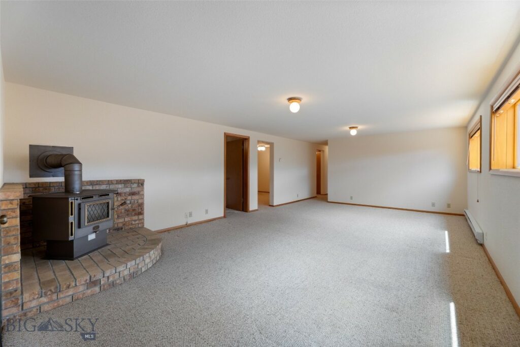 6280 Alamosa Lane, Bozeman MT 59718