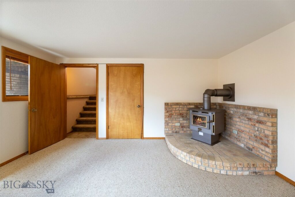 6280 Alamosa Lane, Bozeman MT 59718
