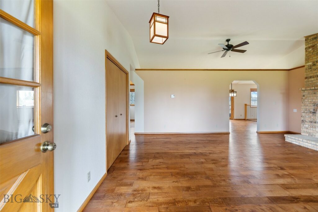 6280 Alamosa Lane, Bozeman MT 59718
