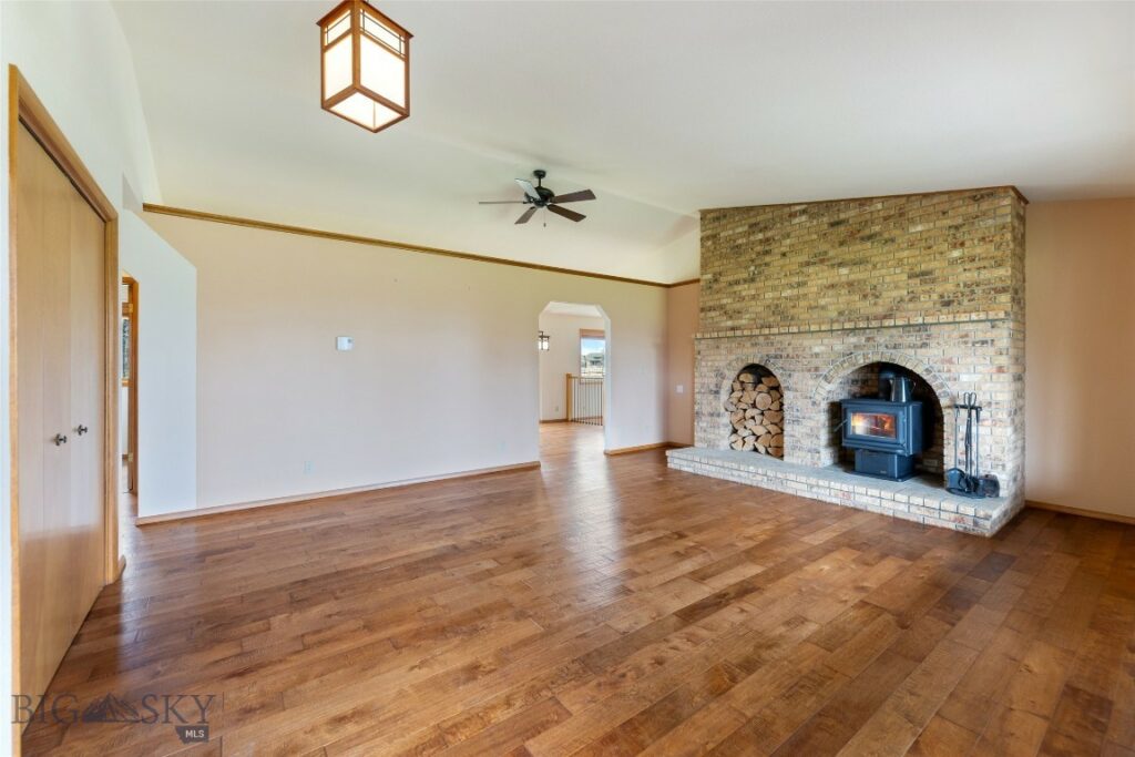 6280 Alamosa Lane, Bozeman MT 59718