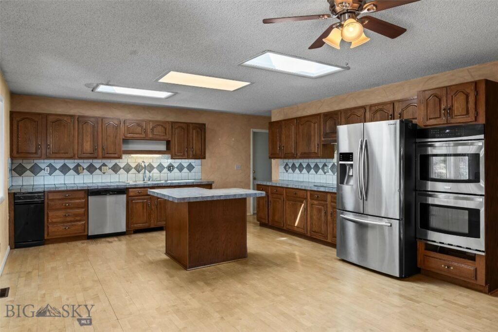 630 N D and N D St Street, Livingston MT 59047