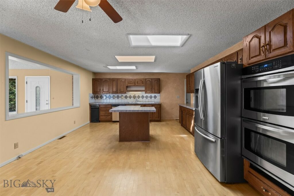 630 N D and N D St Street, Livingston MT 59047