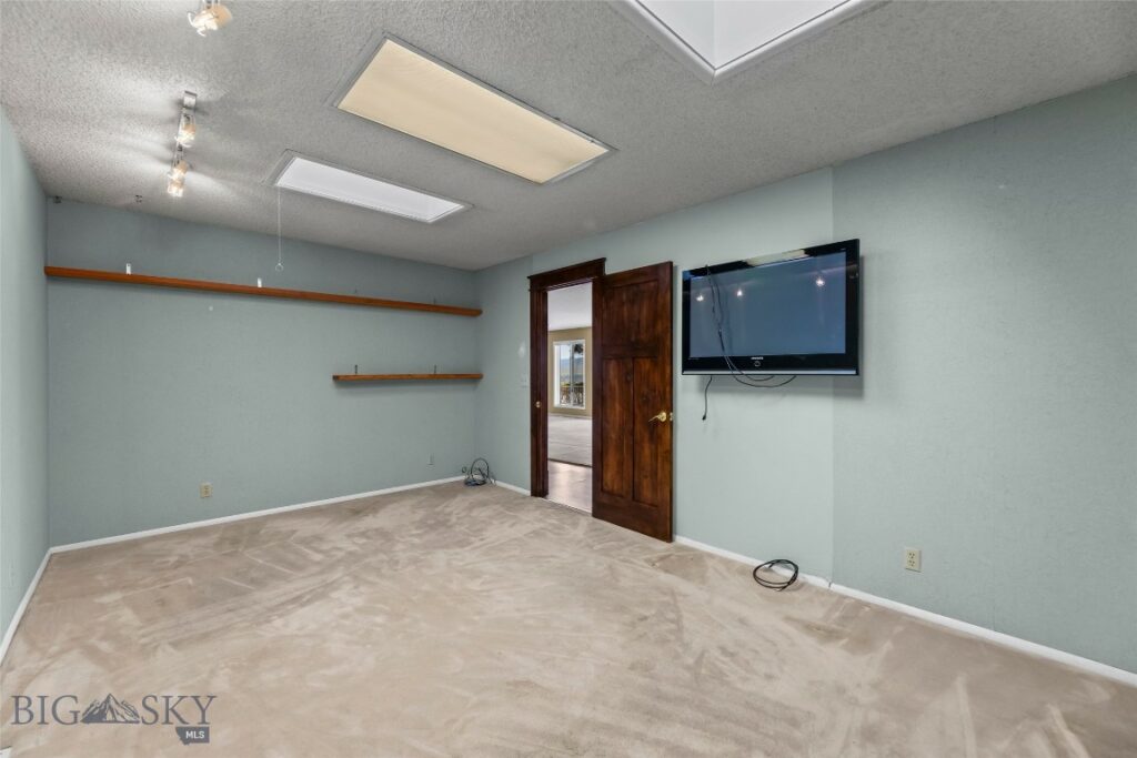 630 N D and N D St Street, Livingston MT 59047