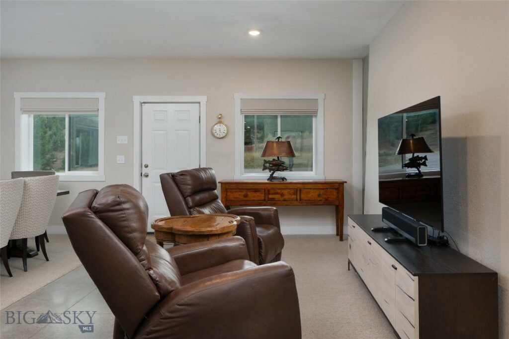 641 Glasgow Road, Bozeman MT 59715