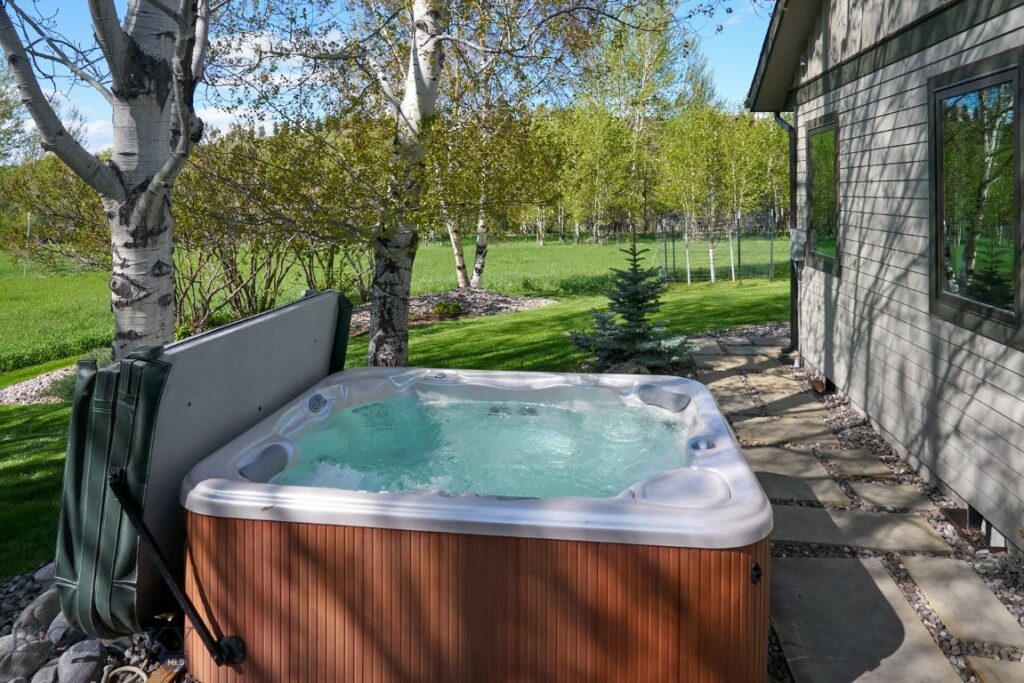 65 Triple Tree Lane, Bozeman MT 59715