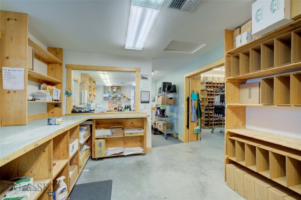 6597 Falcon Lane, Bozeman MT 59718