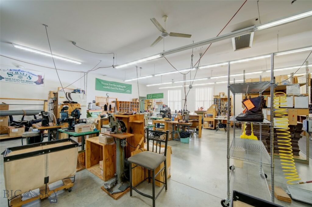 6597 Falcon Lane, Bozeman MT 59718