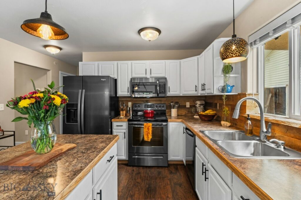 66 Aspenwood Drive, Bozeman MT 59718