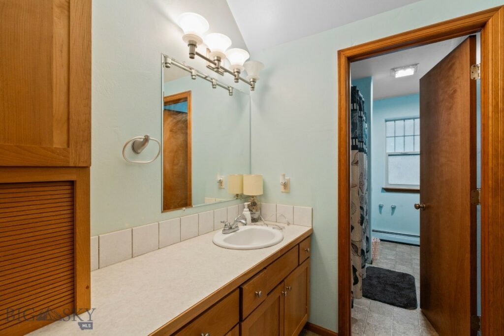 675 N 15th Avenue, Bozeman MT 59715