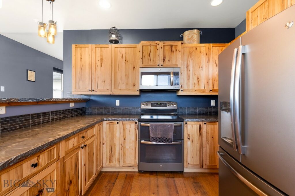 680 Countryside Lane, Belgrade MT 59714