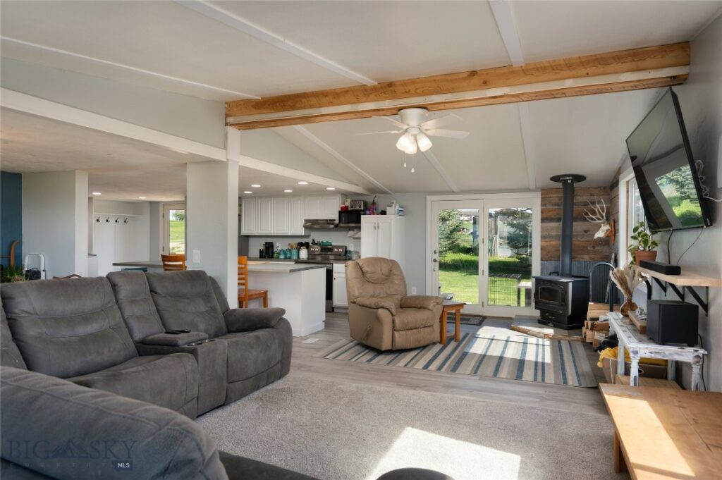6860 Fulbright Road, Belgrade MT 59714