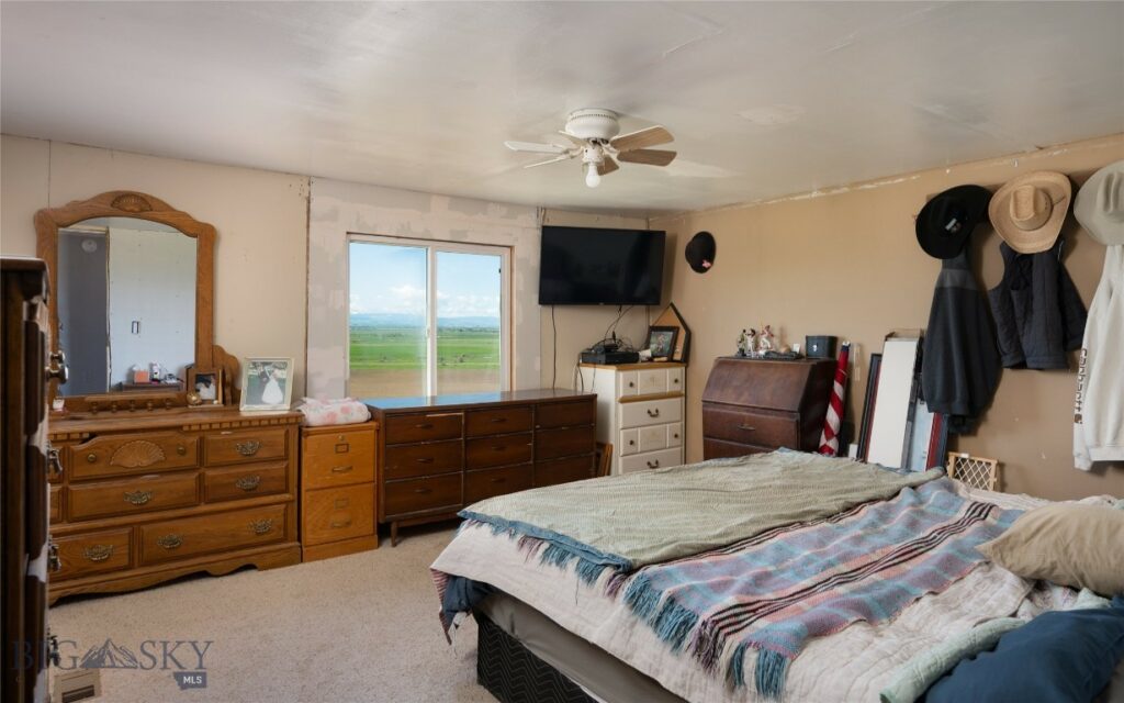 6860 Fulbright Road, Belgrade MT 59714
