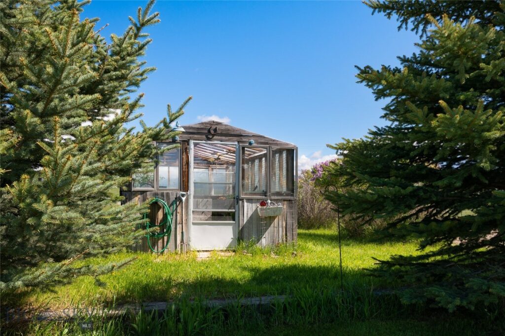 6860 Fulbright Road, Belgrade MT 59714