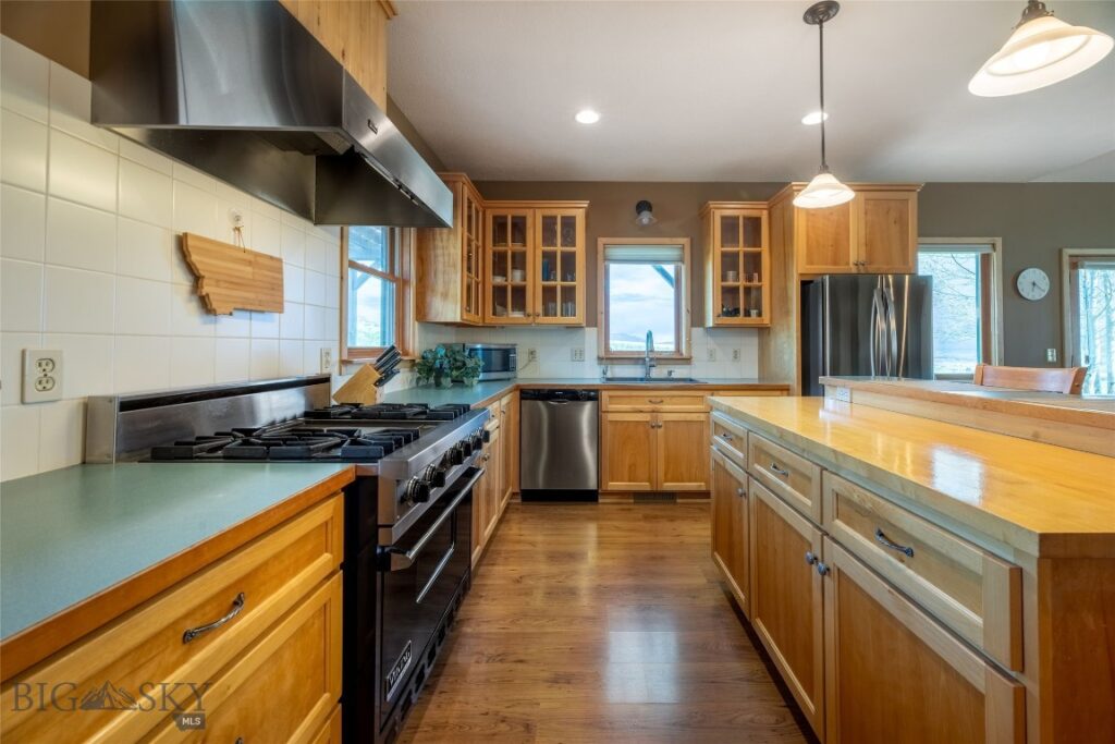 6866 and 6868 Sherman Drive, Belgrade MT 59714