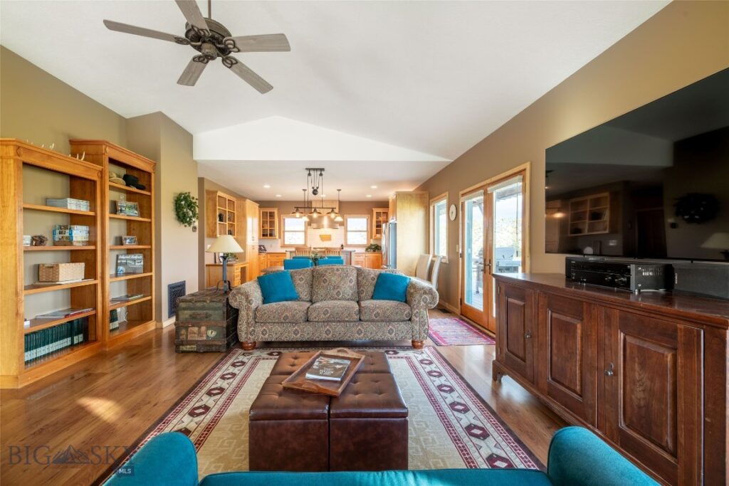 6866 and 6868 Sherman Drive, Belgrade MT 59714
